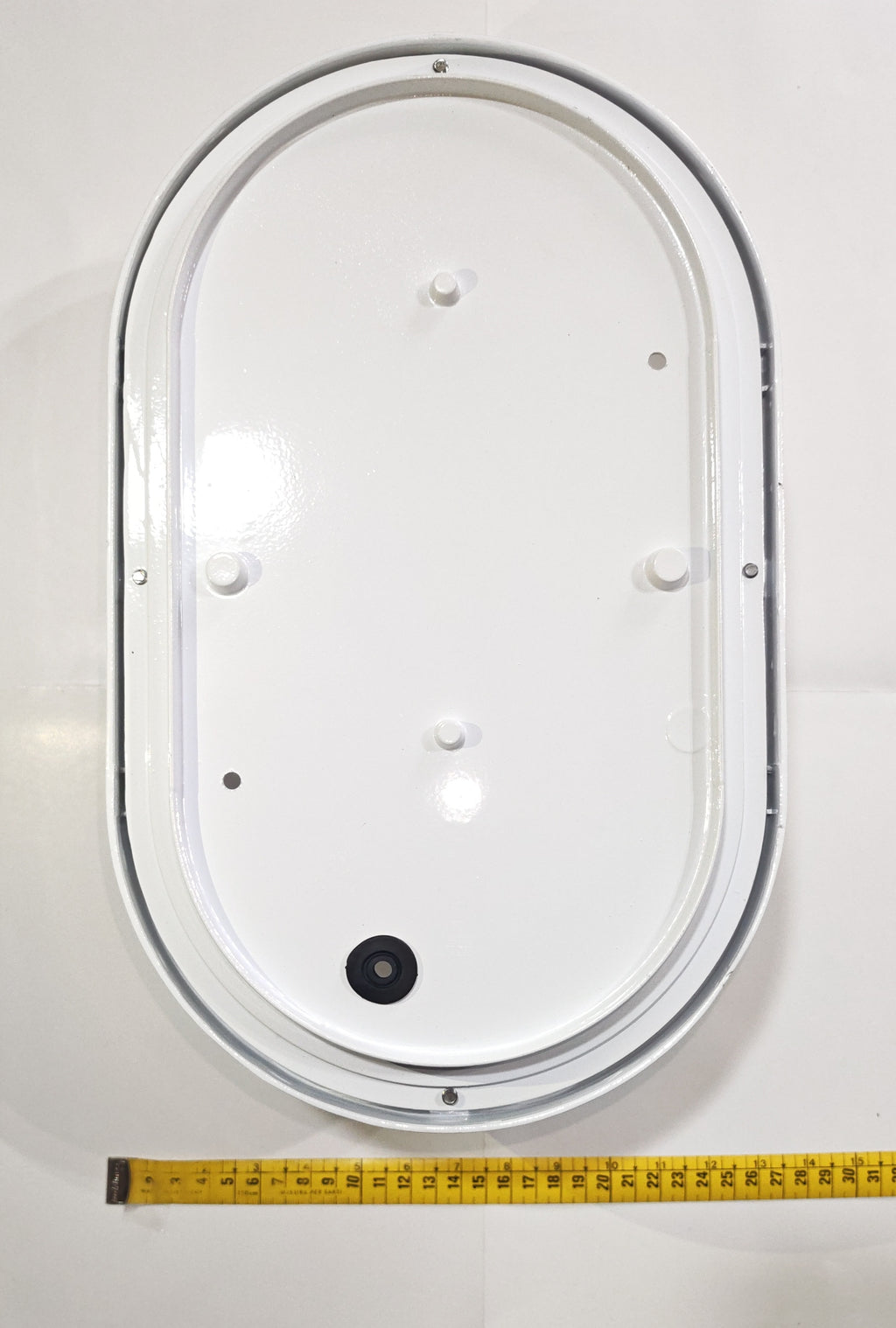 Aplique de Exterior Simon BD-3 Blanco | Diseño Oval con Rejilla – IP54