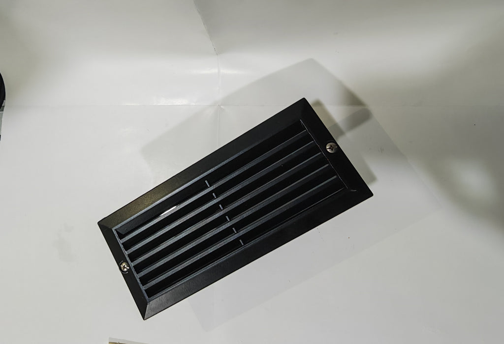 Aplique Empotrable de Exterior Simon BD-7 Negro | Diseño con Lamas – IP44