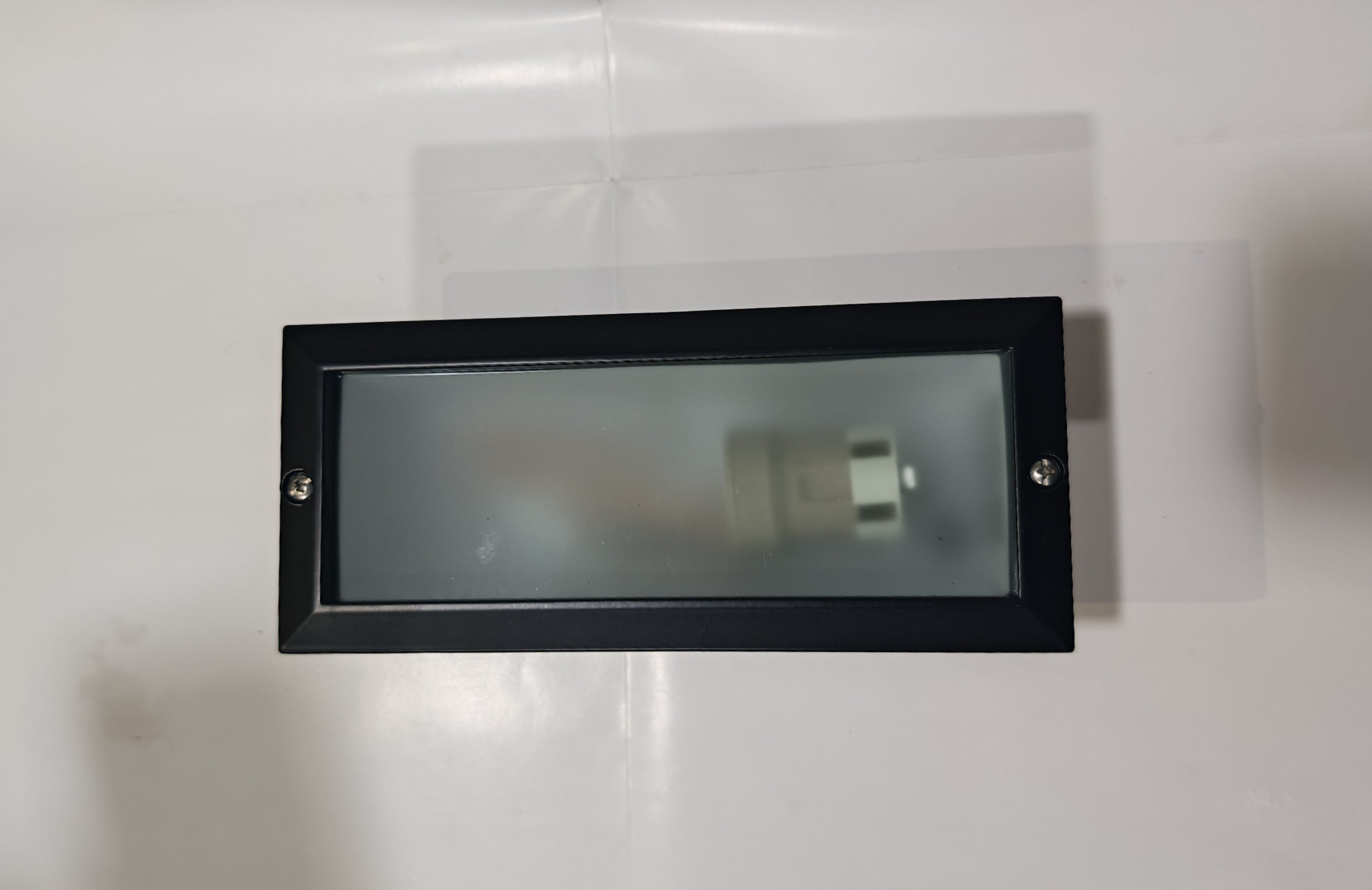Aplique Empotrable de Exterior Simon BD-7 Negro | Diseño Minimalista Liso – IP44