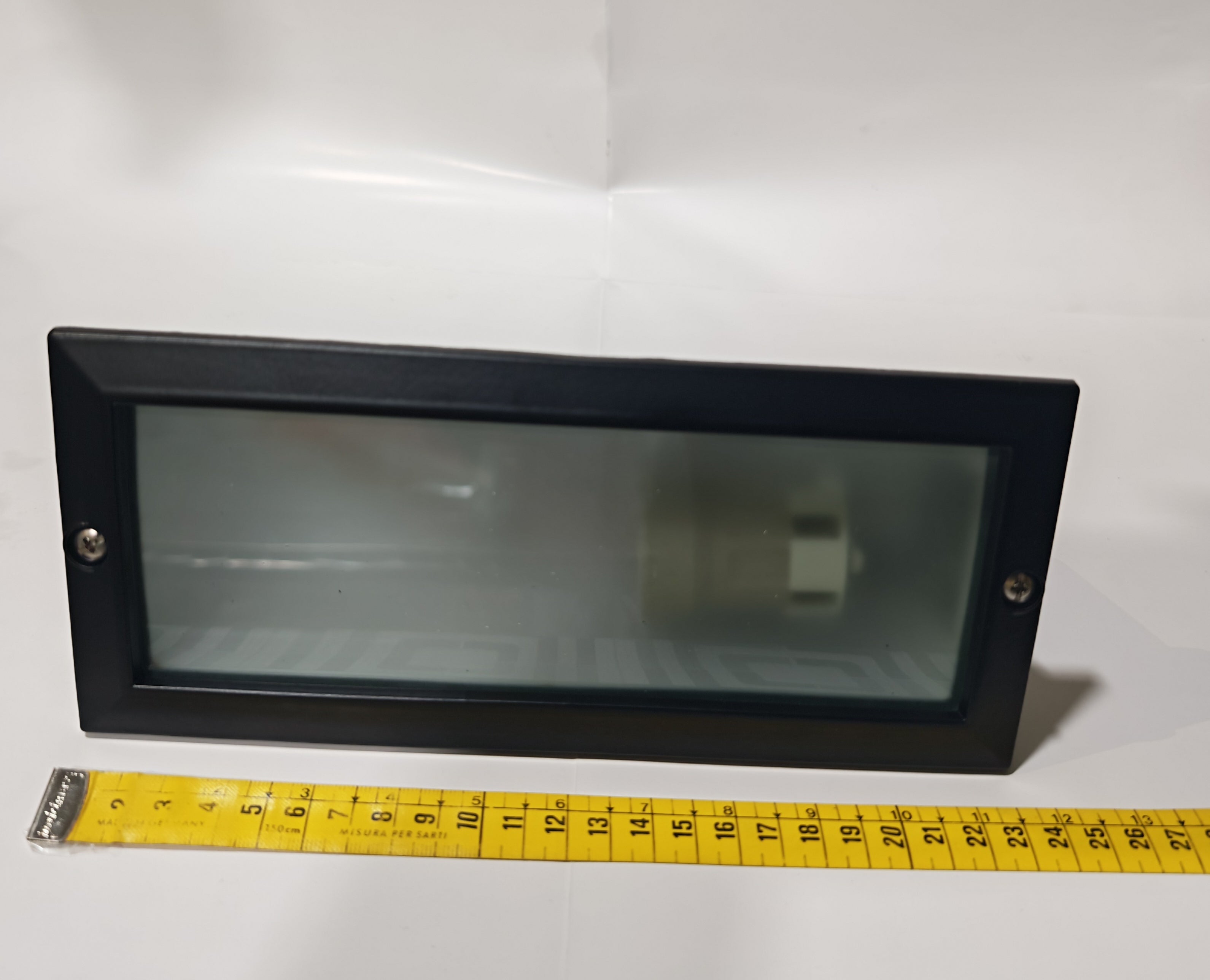 Aplique Empotrable de Exterior Simon BD-7 Negro | Diseño Minimalista Liso – IP44