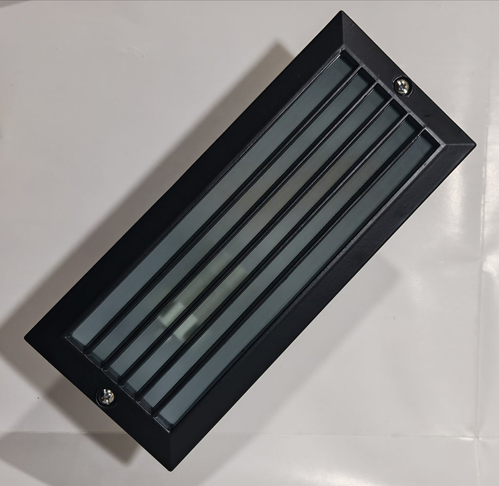 Aplique Empotrable de Exterior Simon BD-7 Negro | Diseño Rectangular – IP44