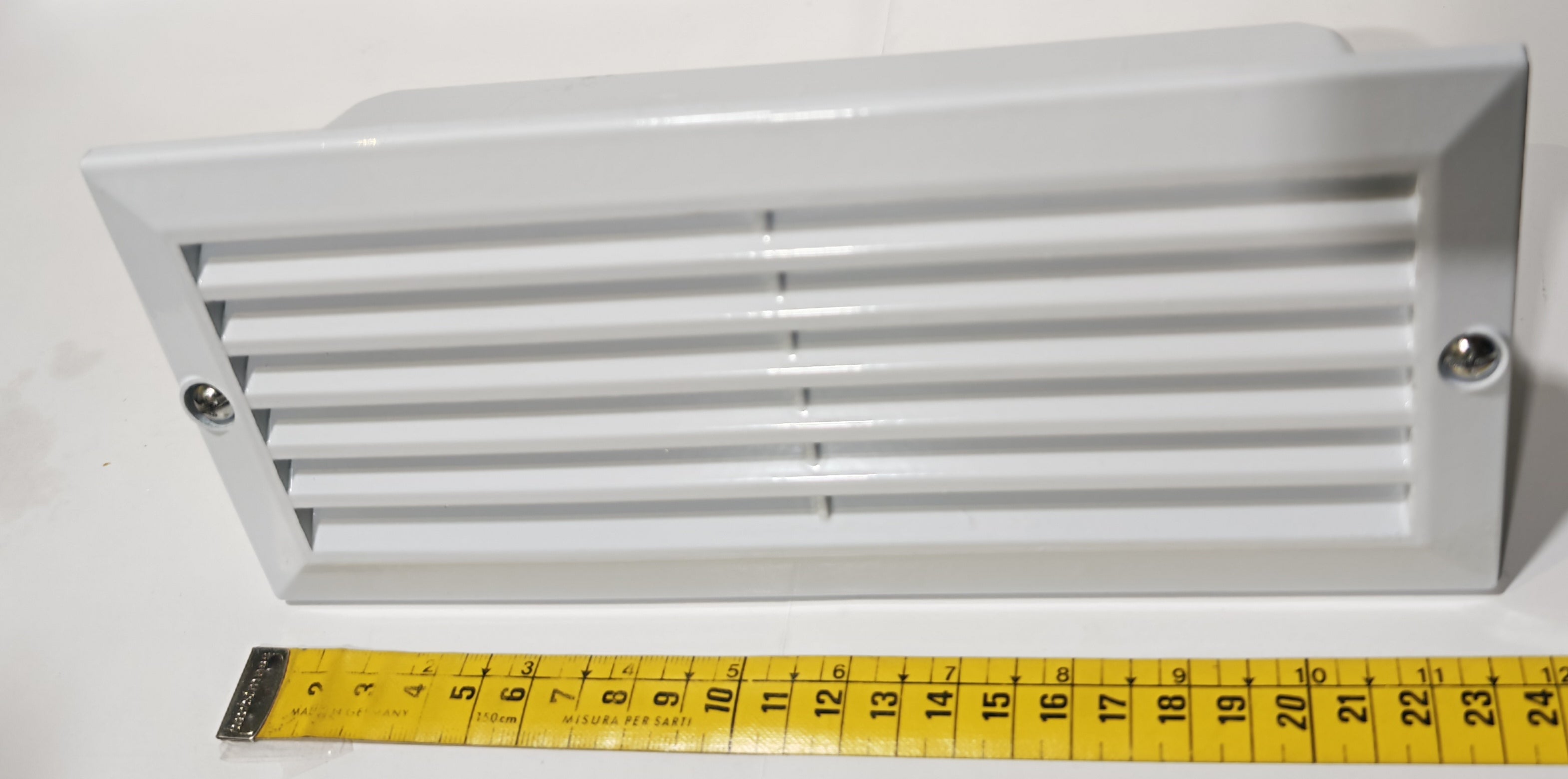 Aplique Empotrable de Exterior Simon BD-7 Blanco | Diseño Rectangular – IP44