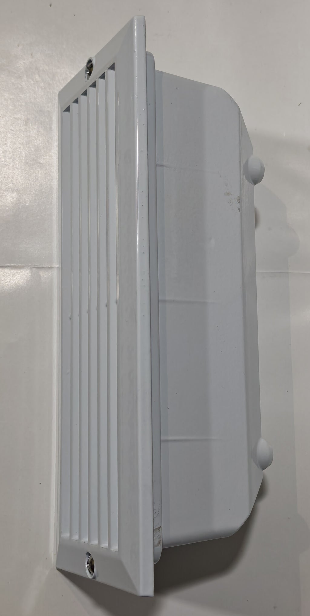 Aplique Empotrable de Exterior Simon BD-7 Blanco | Diseño Rectangular – IP44