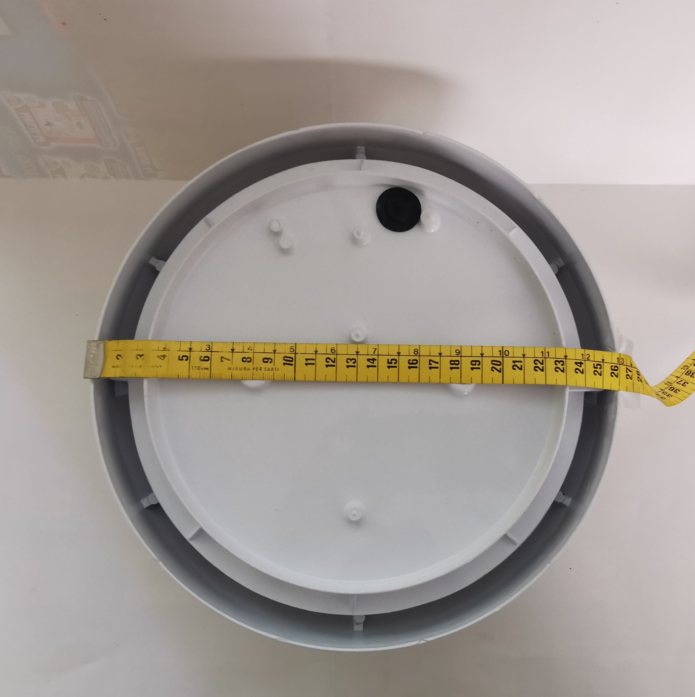 Plafón de Exterior Simon BD-9 Blanco | Diseño Circular con Rejilla – IP54