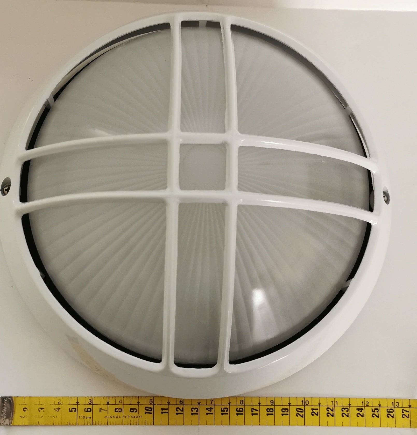 Plafón de Exterior Simon BD-9 Blanco | Diseño Circular con Rejilla – IP54
