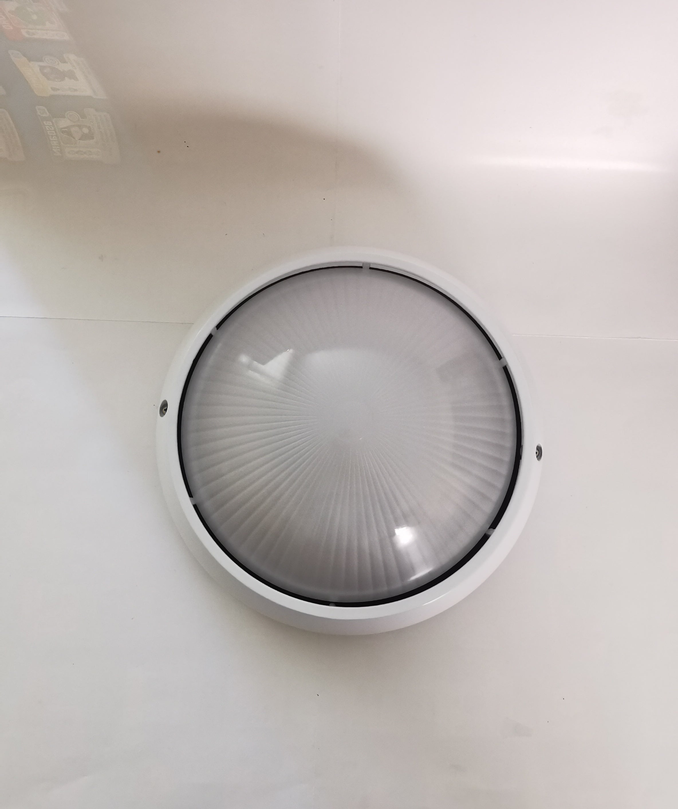 Plafón de Exterior Simon BD-9 Blanco | Diseño Circular Estanco – IP54