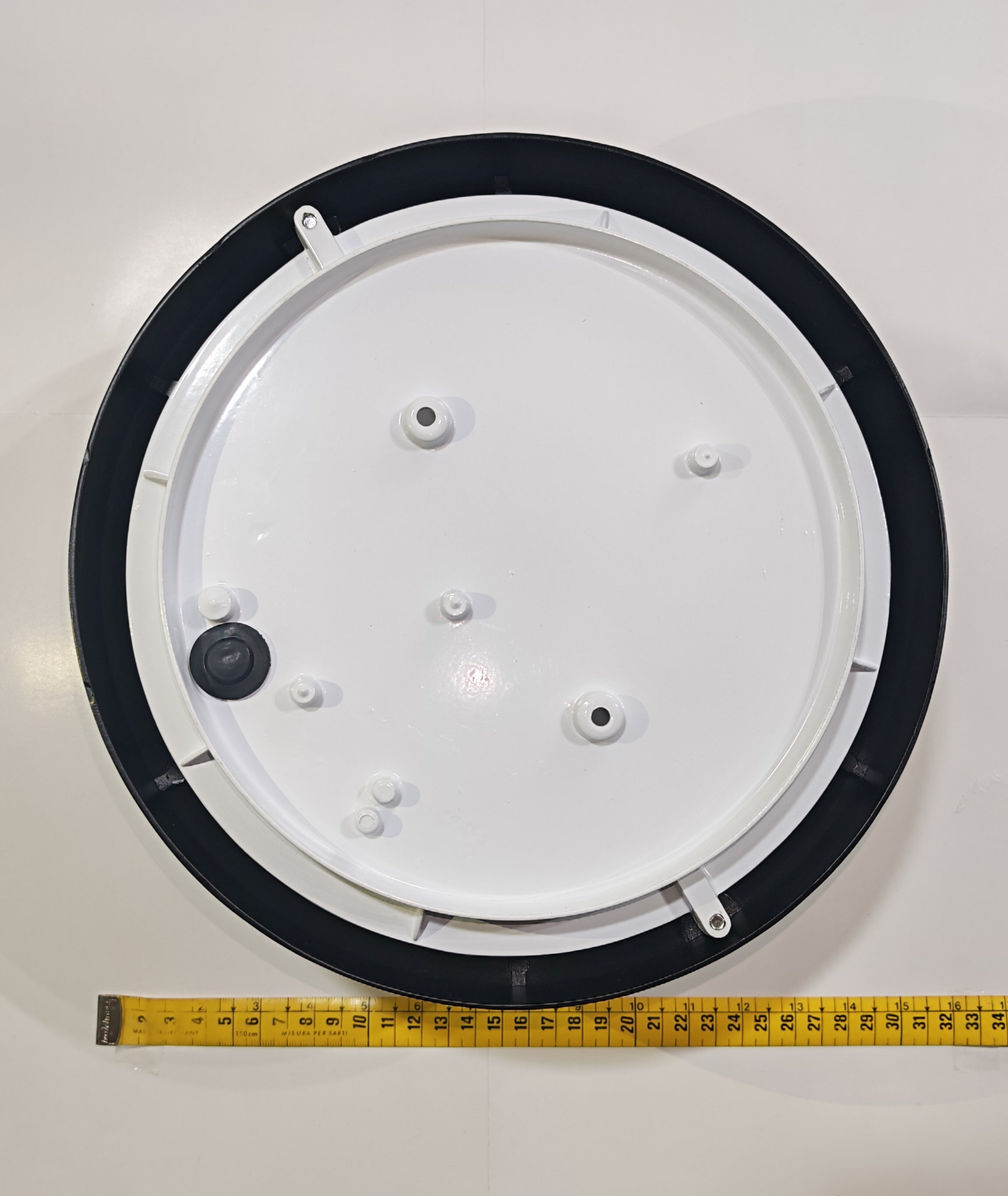Plafón de Exterior Simon BD-9 Negro | Diseño Circular con Rejilla – IP54